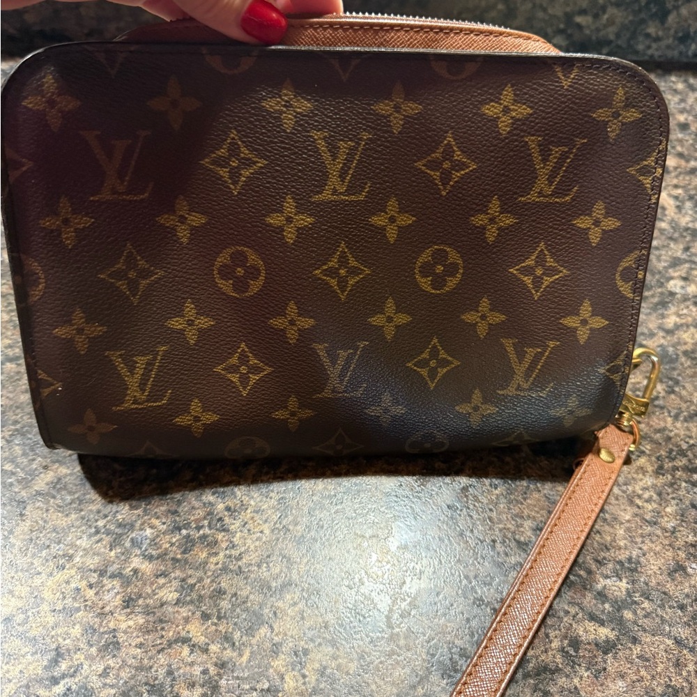 Louis Vuitton Tan Leather Detail